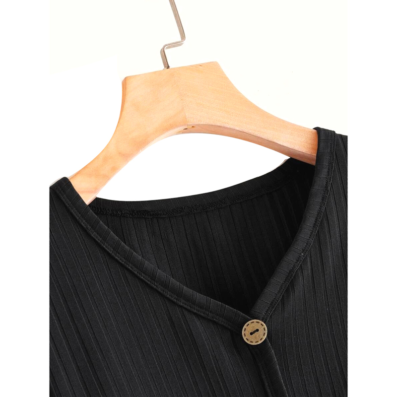 Rib Mock Front Buton Crop Top